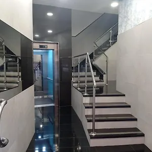 Amplio, Luminoso Y Moderno Cerca Del Casco Viejo Bilbao
